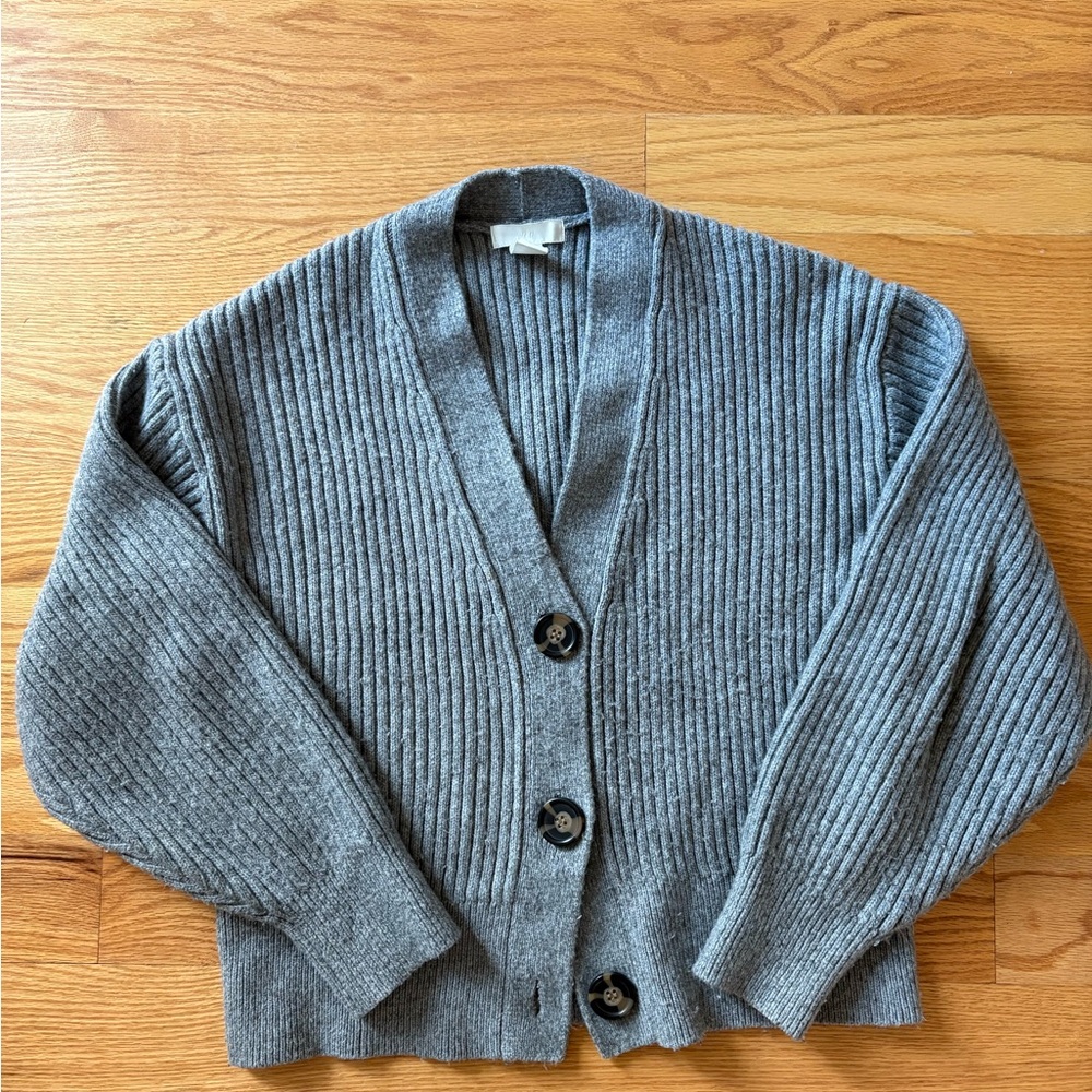 H&M S Gray Ribbed Women's Cardigan Sweater